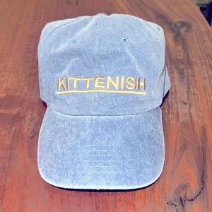 Jessie James Decker blue Jean kittenish hat